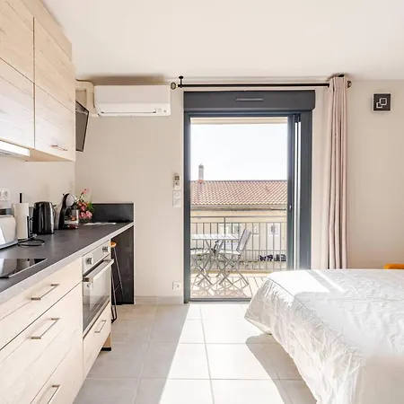 Renove Au Coeur Du Lavandou Avec Clim Et Terrasse - Fr-1-816-7 * Le Lavandou