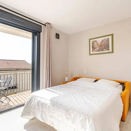 Renove Centre Lavandou, Proche - Fr-1-816-7 아파트 르 라방두