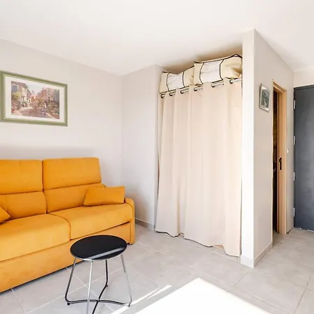 Apartment Renove Au Coeur Du Lavandou Avec Clim Et Terrasse - Fr-1-816-7 Le Lavandou