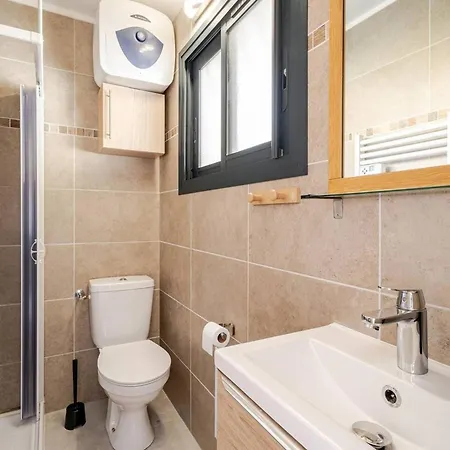 Renove Au Coeur Du Lavandou Avec Clim Et Terrasse - Fr-1-816-7 * Le Lavandou