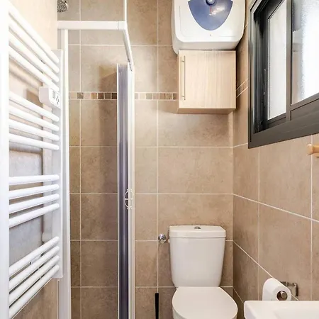 Renove Au Coeur Du Lavandou Avec Clim Et Terrasse - Fr-1-816-7