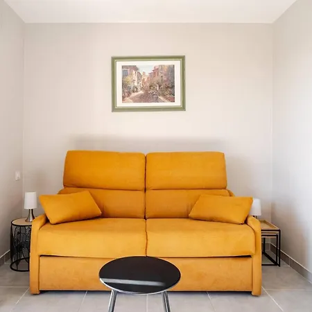 아파트 Renove Centre Lavandou, Proche - Fr-1-816-7 *